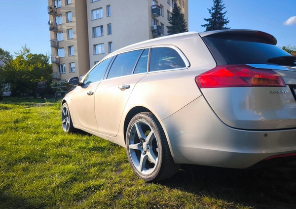 Opel Insignia cena 16500 przebieg: 112000, rok produkcji 2011 z Warszawa małe 79